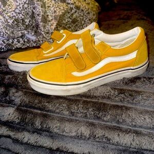 Vans Size 7. Yellow Suede.
